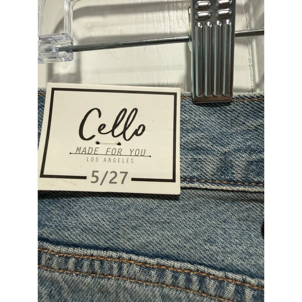 New Cello high rise distressed frayed hem cutoff shorts - Size 5/27